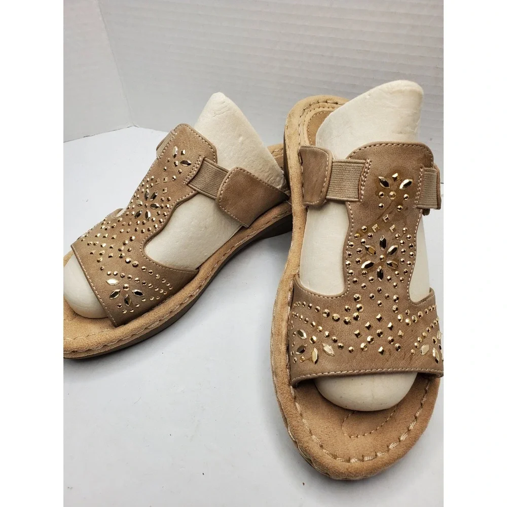 Mountain Sole Karen Sandal Tan Fabric w/Silver Rhinestones Sz 6.5M New Fast Ship